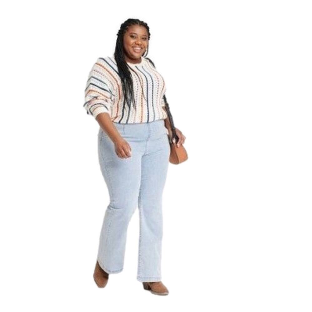 Knox Rose Woman Jeans Light Blue High Rise Relaxed Fit Flare Leg Plus Size 24